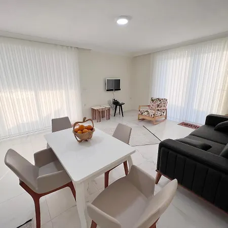 Βίλα Cempark Ortaca'da Havuzlu Muestakil Korunakli
