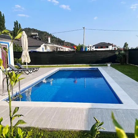 Cempark Ortaca'da Havuzlu Muestakil Korunakli 빌라 *