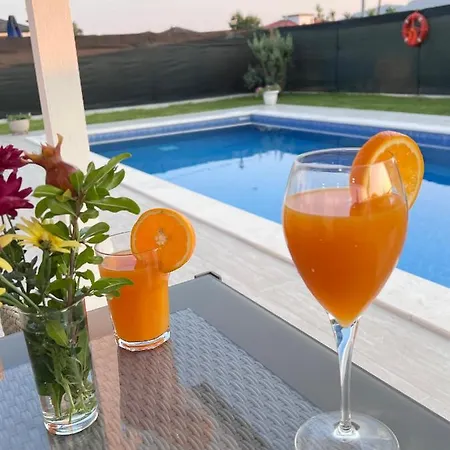 Βίλα Cempark Ortaca'da Havuzlu Muestakil Korunakli *