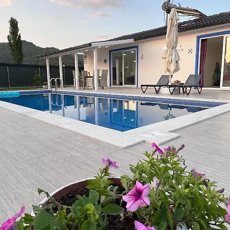 빌라 Cempark Ortaca'da Havuzlu Muestakil Korunakli Ortaca (Mugla)