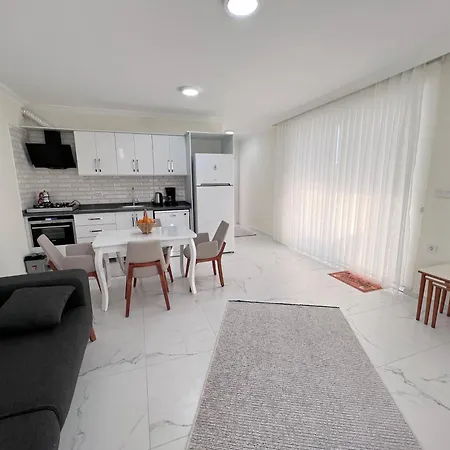 Βίλα Cempark Ortaca'da Havuzlu Muestakil Korunakli *